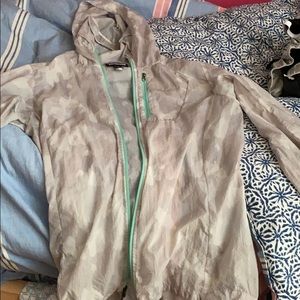 Camo Patagonia wind breaker